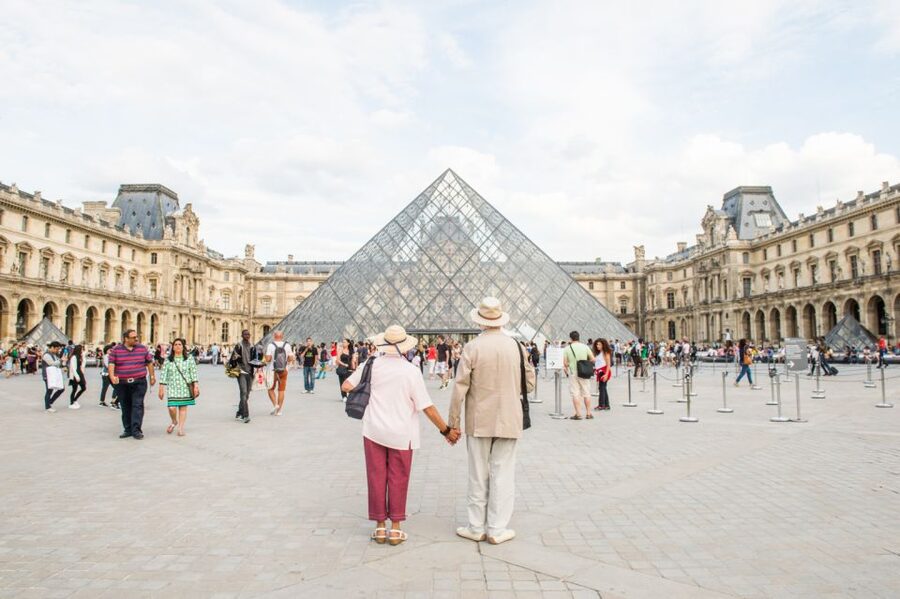 Paris: Big Bus Hop-on Hop-off Tour & Panoramic Night Tour - Along the Champs-Élysées to the Arc de Triomphe