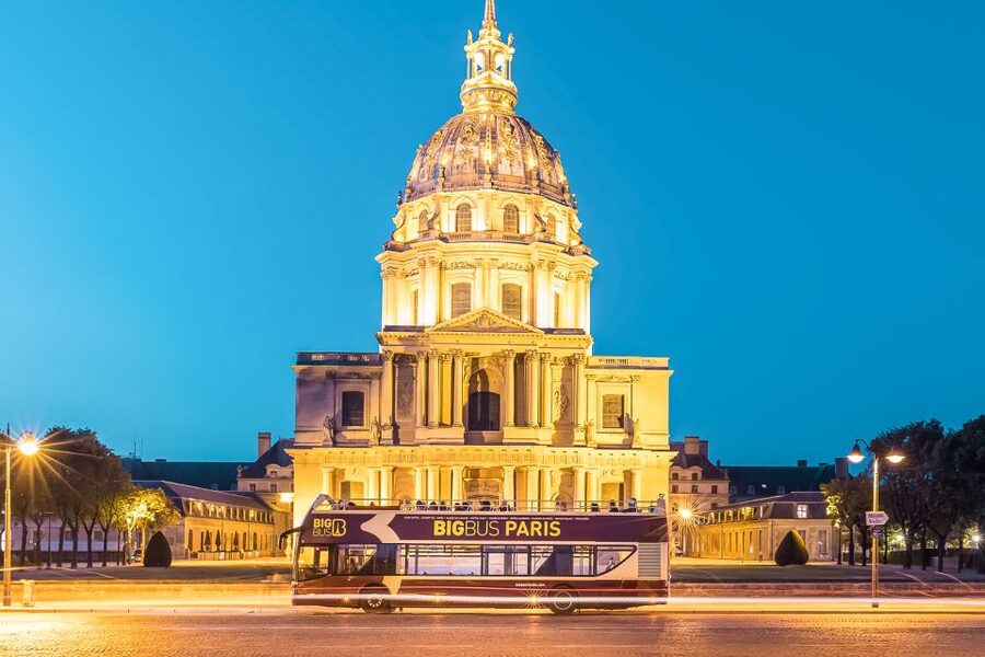 Paris: Big Bus Panoramic Night Tour by Open-Top Bus - Moulin Rouge and the northern stretch