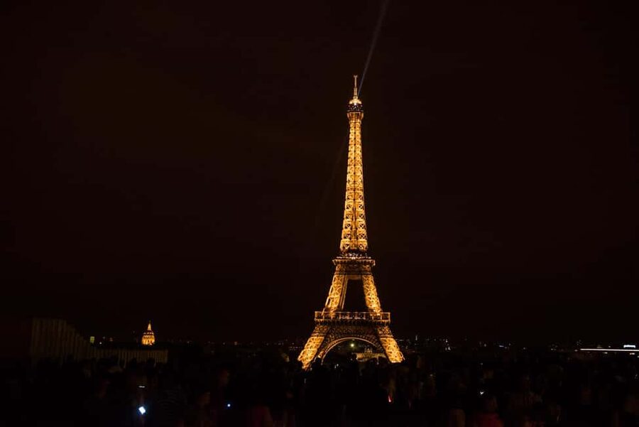 Paris: Big Bus Panoramic Night Tour by Open-Top Bus - Audio commentary and the limits of recorded guiding
