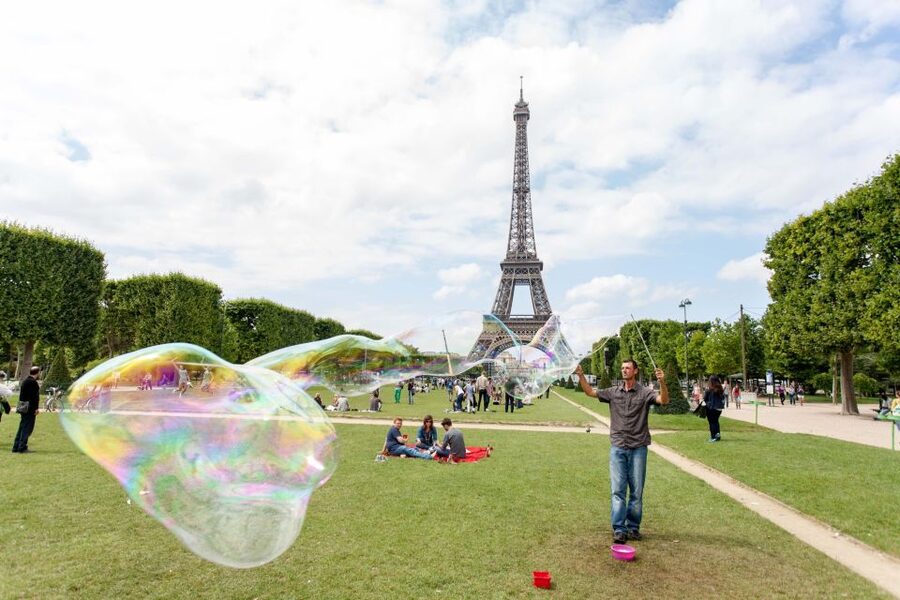 Paris Bike Tour: Eiffel Tower, Place de la Concorde & More - Invalides, Napoleon, and the Dome church