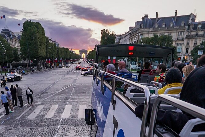 Paris by Night Tootbus Tour - The Louvre and the first city views