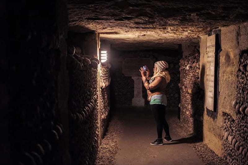 Paris: Catacombs Special Access Tour - Choosing the right departure time
