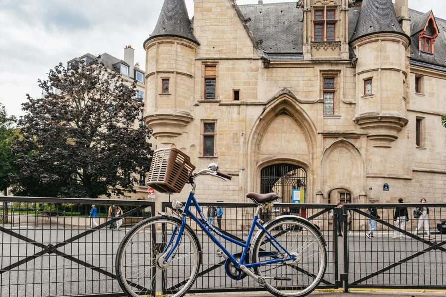 Paris: Charming Nooks and Crannies Bike Tour - Who should choose this Paris bike tour?