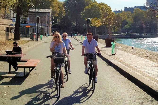 Paris: Charming Nooks and Crannies Bike Tour - Odéon and Luxembourg: royal power and revolution
