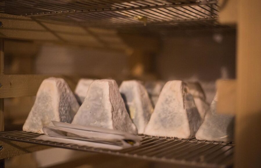 Paris: Cheese and Wine Class in a 17th Century Cellar - Key points at a glance