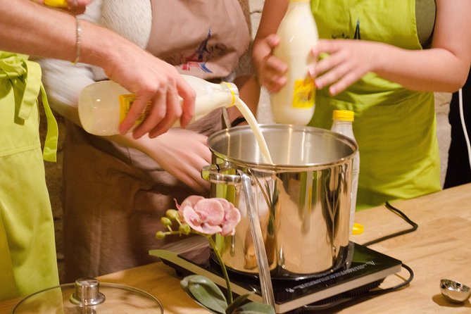 Paris Cheesemaking Workshop including Wine and Cheese Tasting with an Expert - Why the $84.69 price can be fair