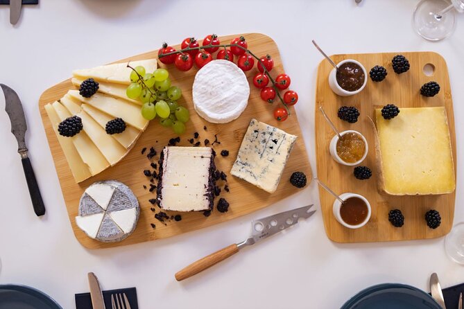 Paris Cheeses and Wines Tour de France with Tasty Games - Group size, mood, and the social side