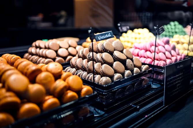 Paris Chocolate and Pastry Private Tour With Secret Food Tours - The private format and group size