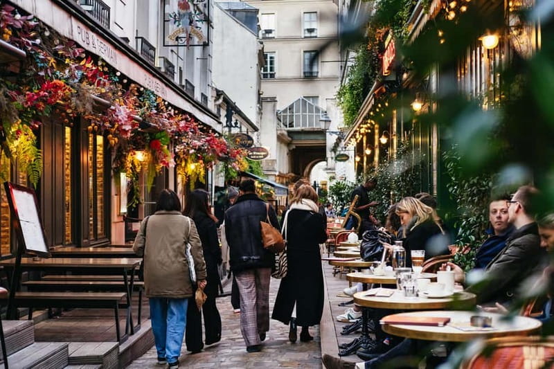 Paris: Chocolate & Patisserie Walking Tour with Tastings - Who should take this tour?