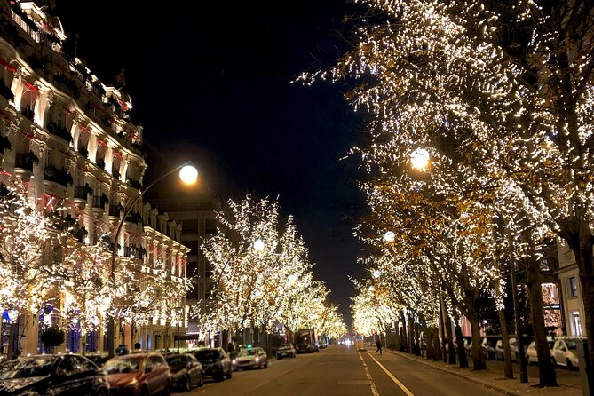 Paris Christmas Lights Small Group Walking Tour with Local Guide - What the small group changes