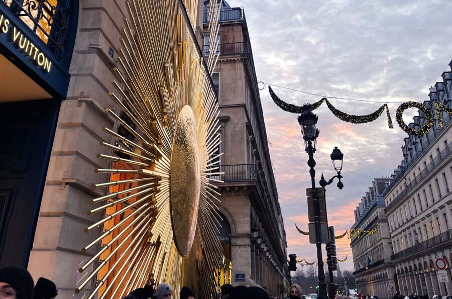 Paris Christmas Lights Walking Tour with Local Guide - Galerie Vivienne, Paris at its most polished