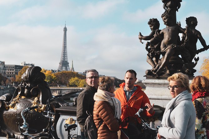 Paris: City Bike Tour on a Dutch Bike - Why a bicycle is a smart way to see central Paris