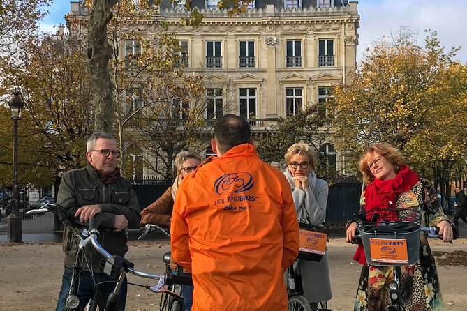 Paris: City Bike Tour on a Dutch Bike - Bikes, traffic, and the real riding conditions