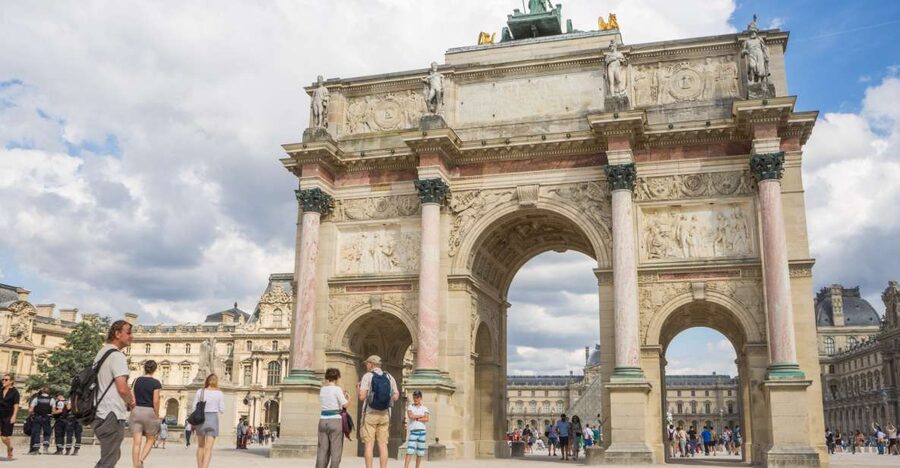 Paris: City Center Group Tour in German - Meeting your guide near Opéra Garnier
