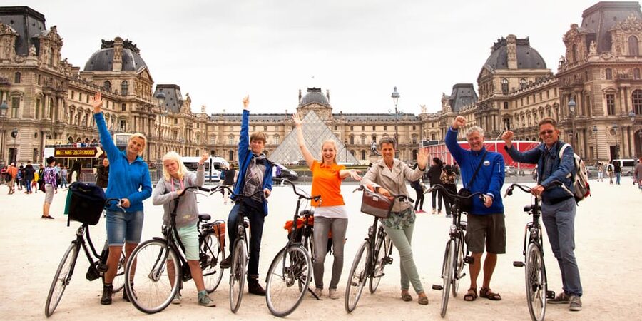 Paris: City Highlights Bike Tour - Grand Palais, Petit Palais, and Pont Alexandre III