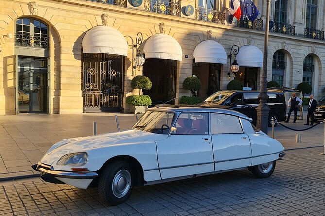 Paris City Tour 2h00 Citroën DS Vintage with Open Roof - Place Vendôme and Palais Garnier