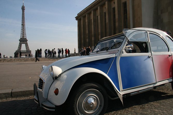 Paris Classic tour in 2CV - The guide can make or break the ride