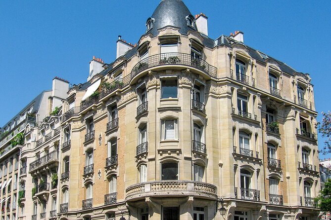 Paris Conversational French Language Class at Famed Café de Flore - Who should book this class