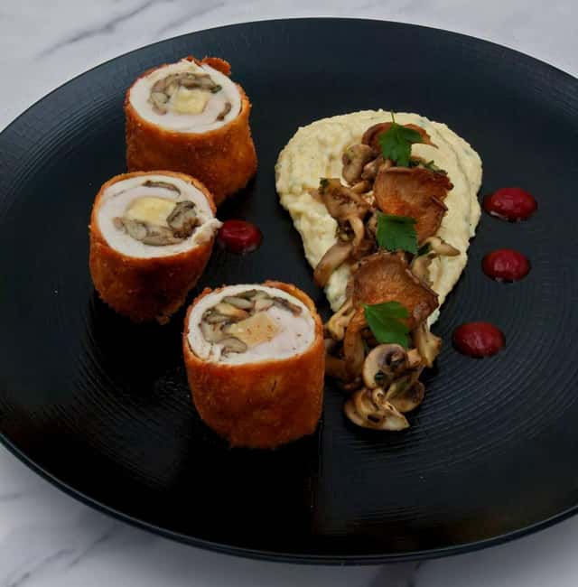 Paris: Cooking Class with Ferrandi at Galeries Lafayette - A small group with room for real instruction