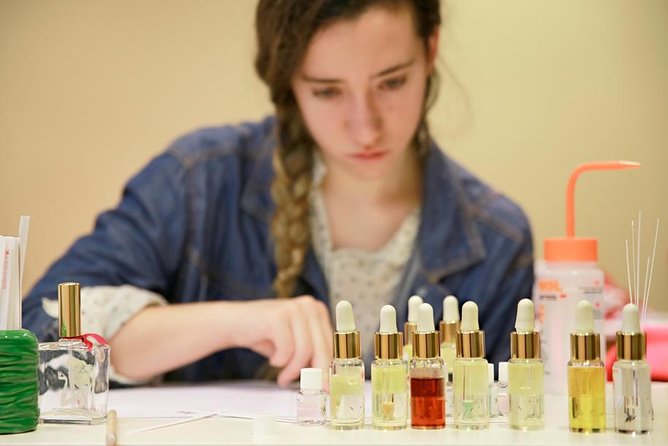Paris Create your Own Perfume Workshop with a Perfumer - A hands-on perfume class near the Eiffel Tower