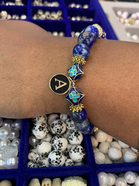 Paris: Custom Souvenir Bracelet Workshop - A calm break from the city
