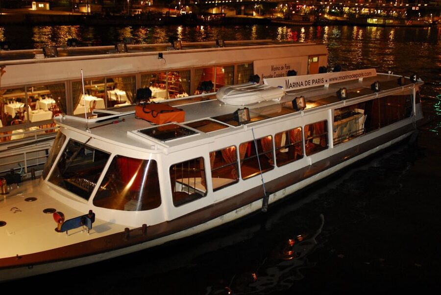 Paris: Dinner Cruise on the Seine and Eiffel Tower 2nd floor - What the five-hour evening actually includes