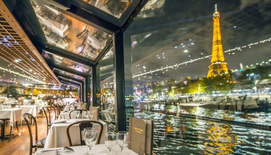Paris: Dinner Cruise on the Seine and Eiffel Tower 2nd floor - Going from the boat to the Eiffel Tower