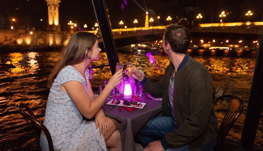 Paris: Dinner Cruise on the Seine and Eiffel Tower 2nd floor - Who will enjoy this Paris combination?