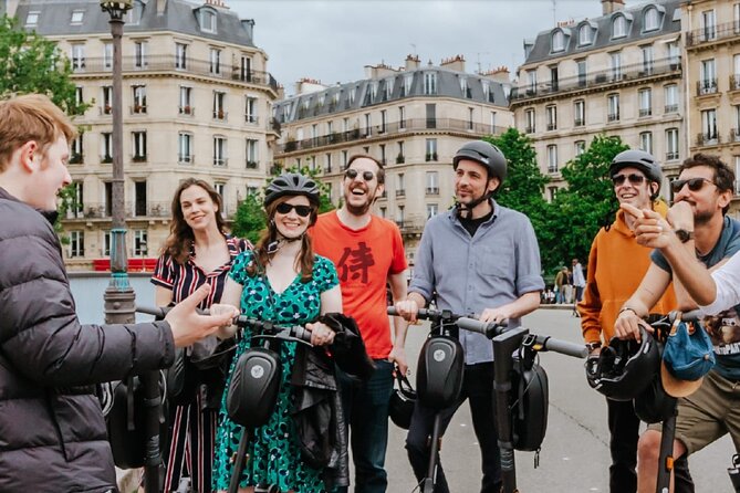 Paris E-Scooter Tour with fun & informative guide (small groups) - Pont Alexandre III and the grand Paris view