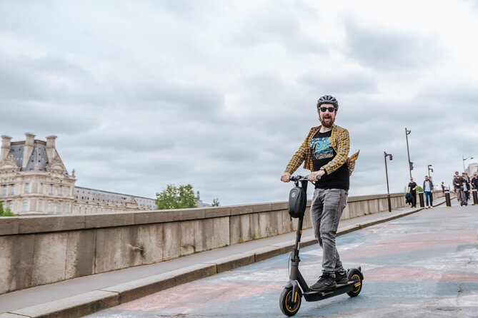 Paris E-Scooter Tour with fun & informative guide (small groups) - Returning through the Left Bank