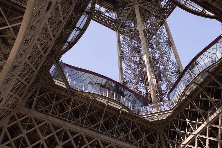 Paris: Early Dinner at Madame Brasserie in the Eiffel Tower - Why dinner in the Eiffel Tower feels different
