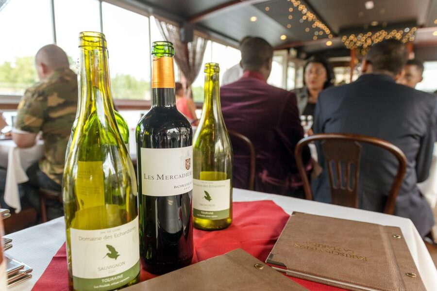 Paris: Early Evening Dinner Cruise on the River Seine - Drinks, upgrades, and the final bill