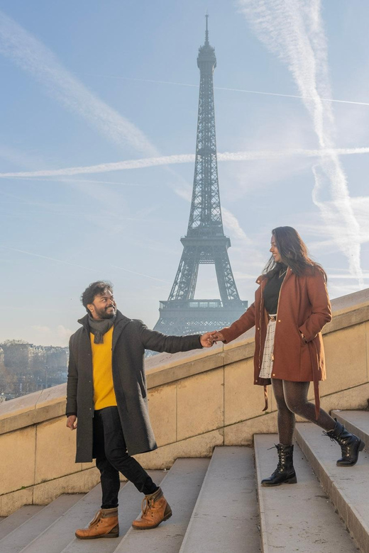 Paris: Eiffel Area Private Photoshoot - Why a 25-minute Eiffel photo session works