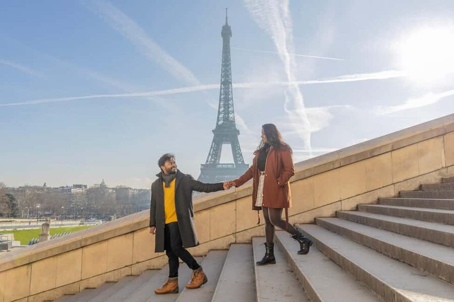 Paris: Eiffel Area Private Photoshoot - Meeting Syed at 2 Rue Beethoven