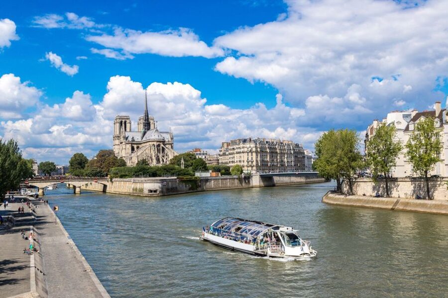 Paris: Eiffel Tower Access and Seine River Cruise - What the tower visit is like in real conditions