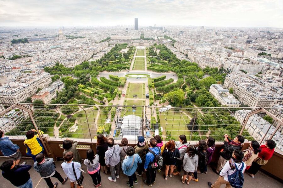 Paris: Eiffel Tower Access by Elevator & Seine River Cruise - Timing the tower and boat without stress