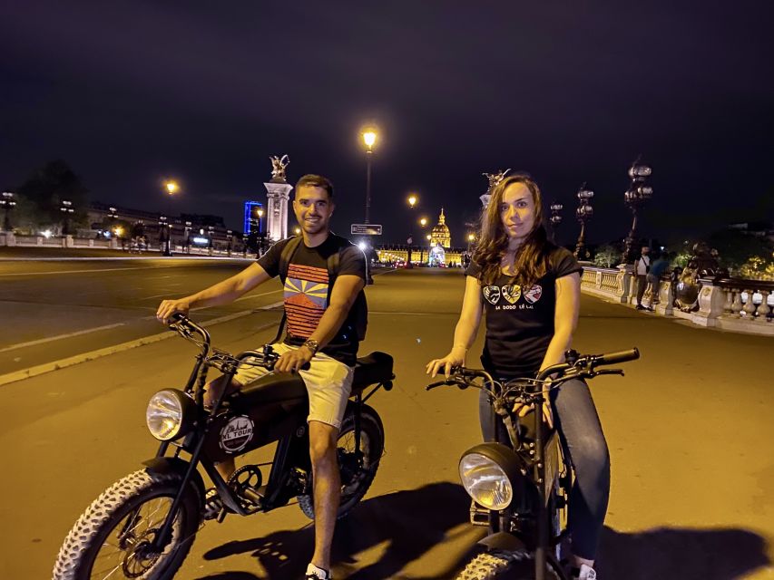 Paris: Eiffel Tower and Notre Dame Night Tour by E-Bike - What the guide adds to the ride