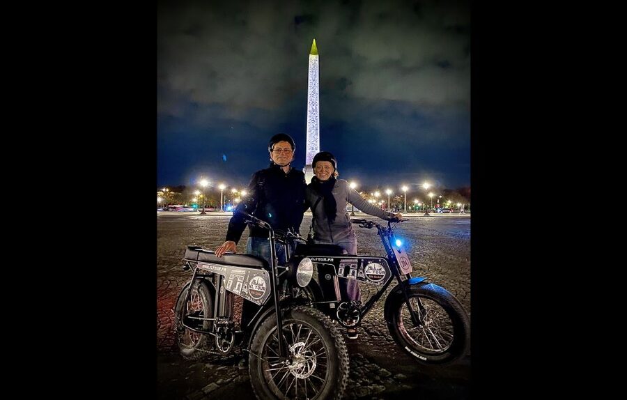 Paris: Eiffel Tower and Notre Dame Night Tour by E-Bike - Getting started at 10 Rue de la Paix