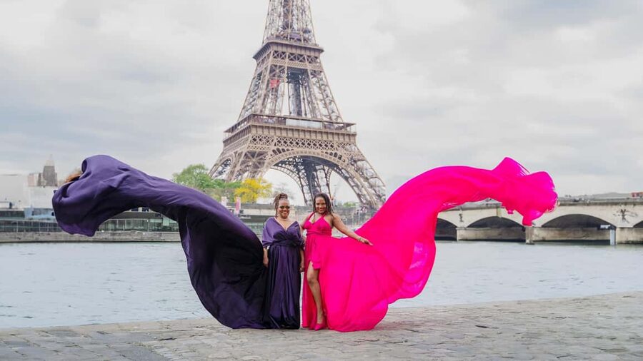 Paris: Eiffel Tower Flying-Dress Photoshoot jonadress - Along the Seine for a different mood