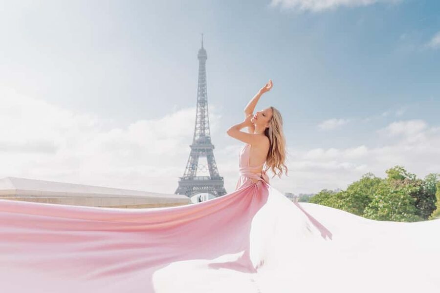 Paris: Eiffel Tower Glamor Photoshoot with Dress Options - Weather, timing, and comfort