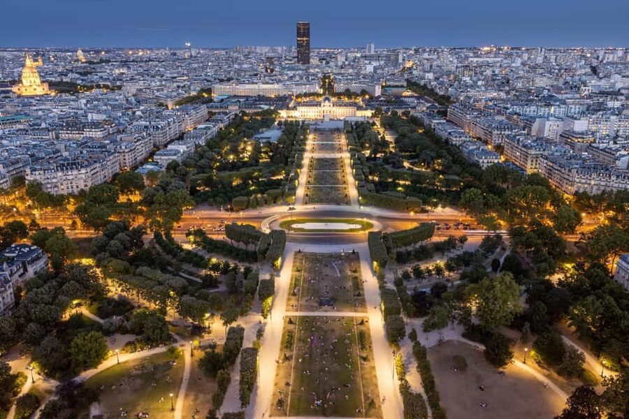 Paris: Eiffel Tower Guided Tour|Summit & second floor access - Why the Summit Option Is Worth Considering