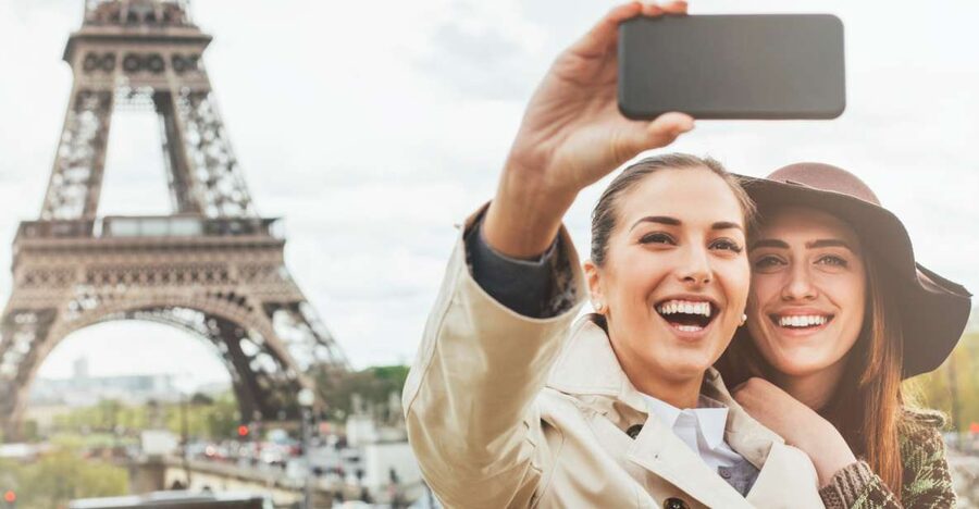 Paris: Eiffel Tower Hosted Tour, Seine Cruise and City Tour - Finding Place de Sydney before departure