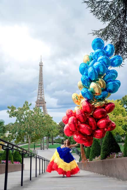 Paris: Eiffel Tower & Louvre Private Photoshoot - The premium option and its extra viewpoints
