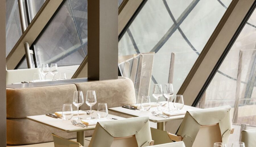 Paris: Eiffel Tower's Madame Brasserie 3-course lunch 12:00 - Choosing between the Brasserie and Madame menus