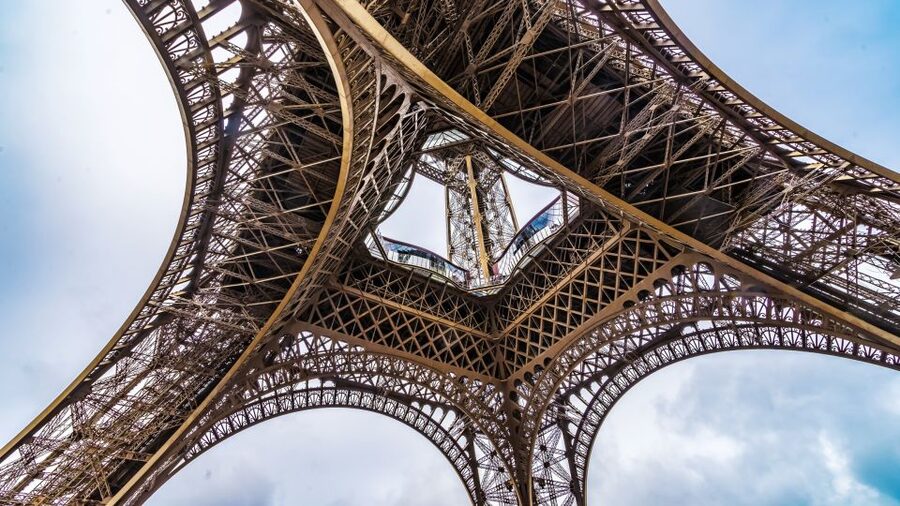 Paris: Eiffel Tower Stairs Climb to Level 2 & Summit Option - The guides make the difference