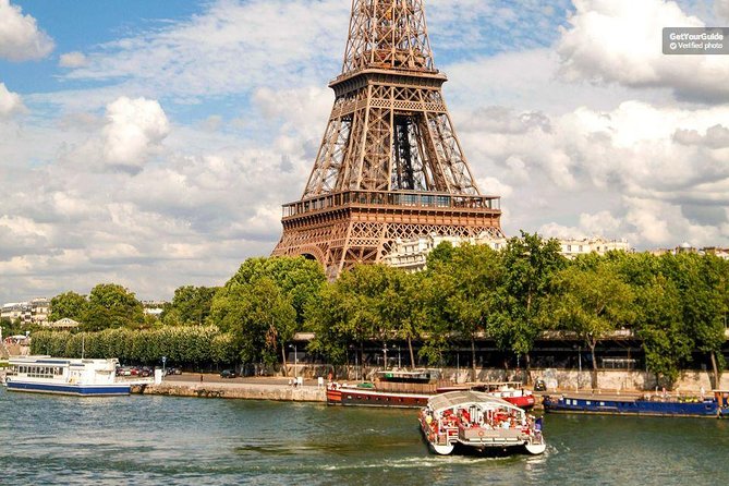 Paris: Eiffel Tower Summit Access - The walk, introduction, and first entrance