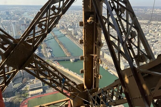 Paris: Eiffel Tower Summit Small-Group Guided Tour Max 6 People - Booking, cancellation, and small practical matters
