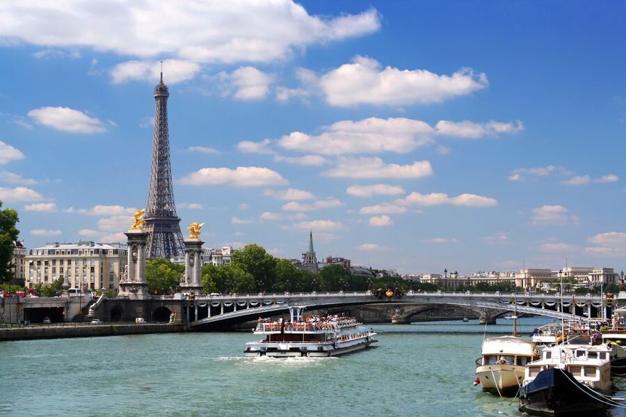 Paris: Eiffel Tower Tour & Seine River Cruise Tour - Starting at Avenue Elisée Reclus, not the Eiffel Tower