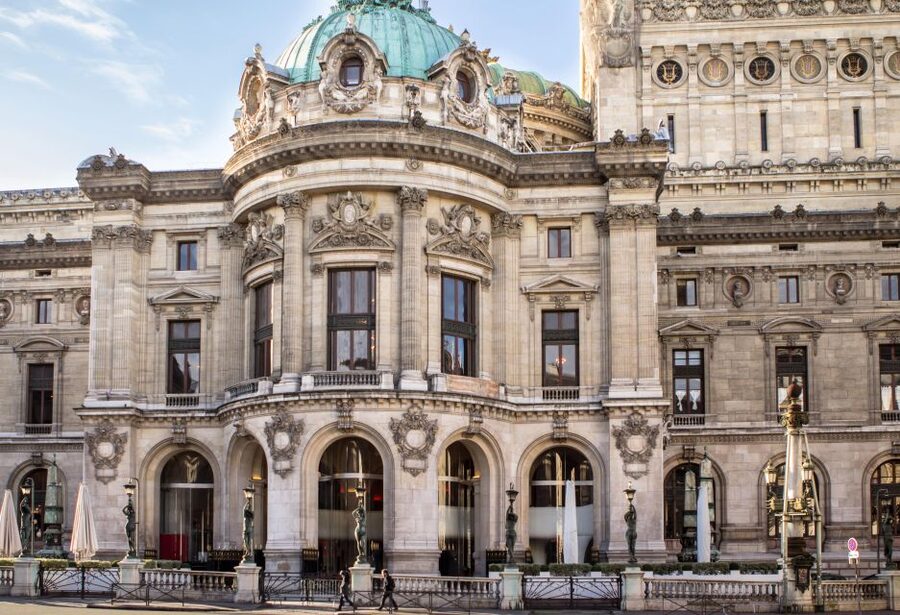 Paris: Emily TV Show Locations Guided Walking Tour - 8 Rue de Montpensier and the Palais-Royal Garden