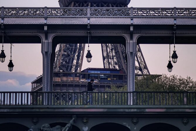 Paris en Scene 3 Course Seine River Dinner Cruise - Bridges, palaces, and the Musée d’Orsay